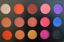 Load image into Gallery viewer, Empress Eyeshadow palette
